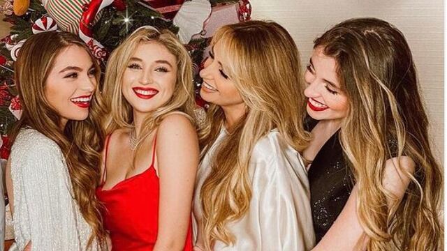 Angélica Rivera y sus hijas