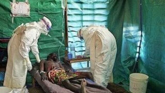 Dos pacientes contagiados con ébola viajan a los Estados Unidos