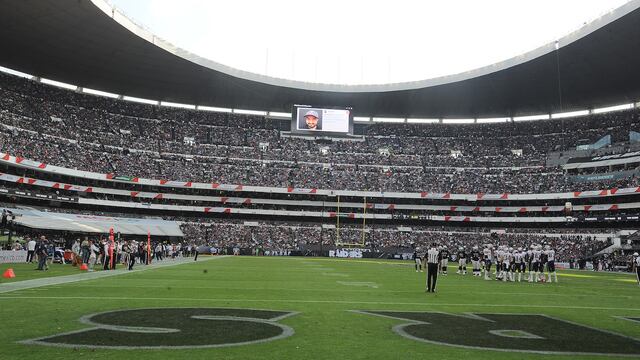 El Coloso de Santa Ursula en un partido de NFL