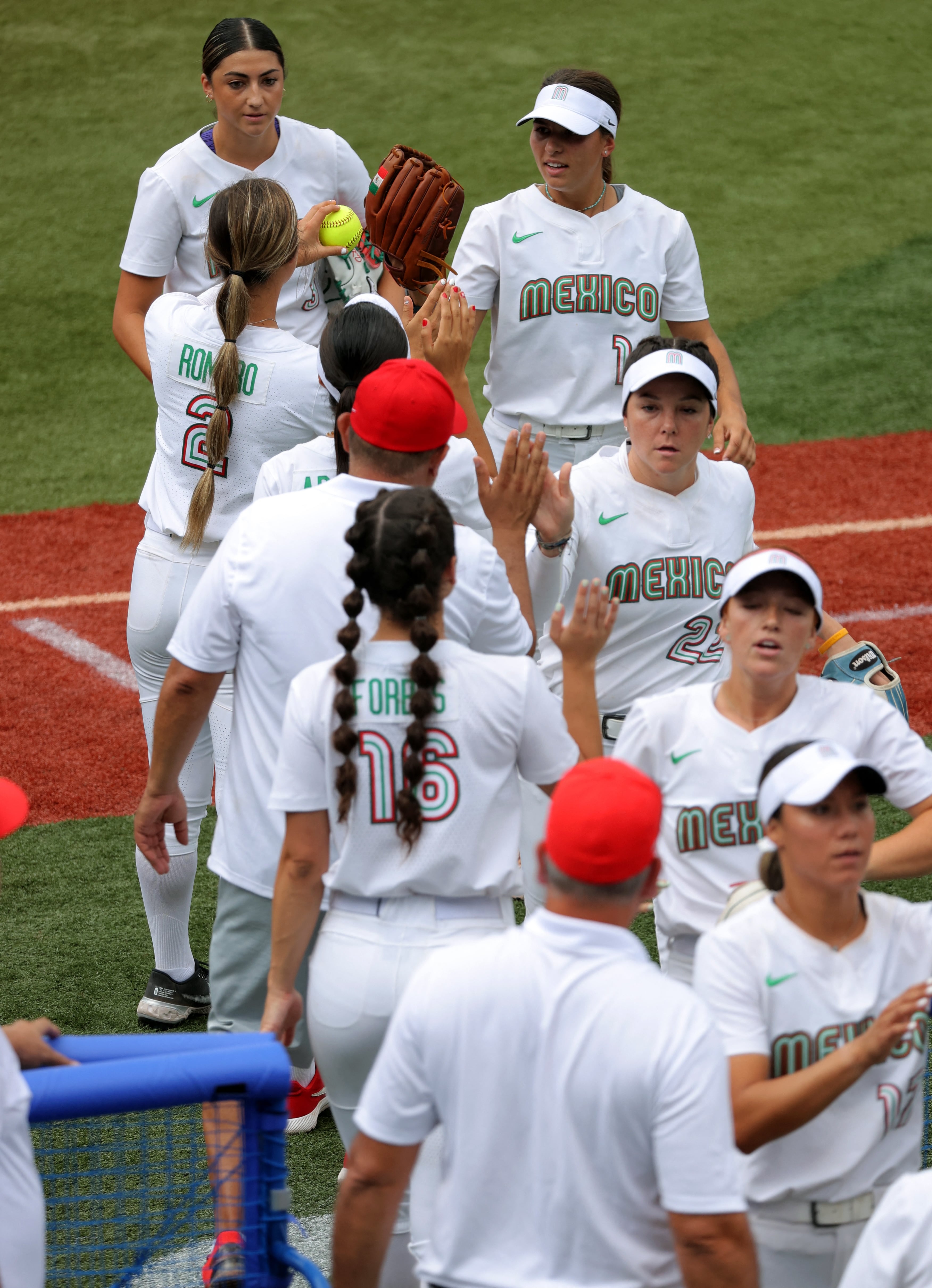 Danielle O'Toole lidera la Selección de softbol de México