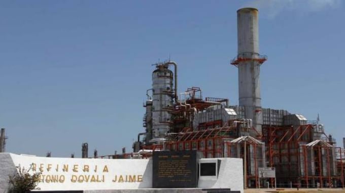 Pemex controla conato de incendio en Refinería Salina Cruz sin afectaciones