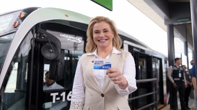 Maru Campos puso en marcha 9 estaciones del BRT-1 en Ciudad Juárez