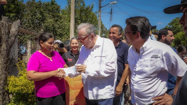 Rubén Rocha encabeza gira en Corerepe, Guasave