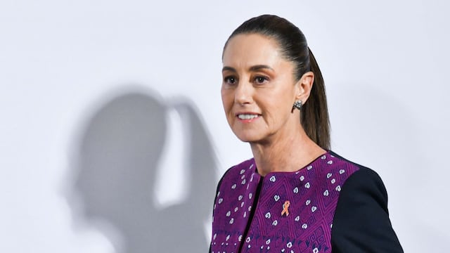 Sheinbaum recordó que hay quienes defienden tener concesiones de agua para venderla