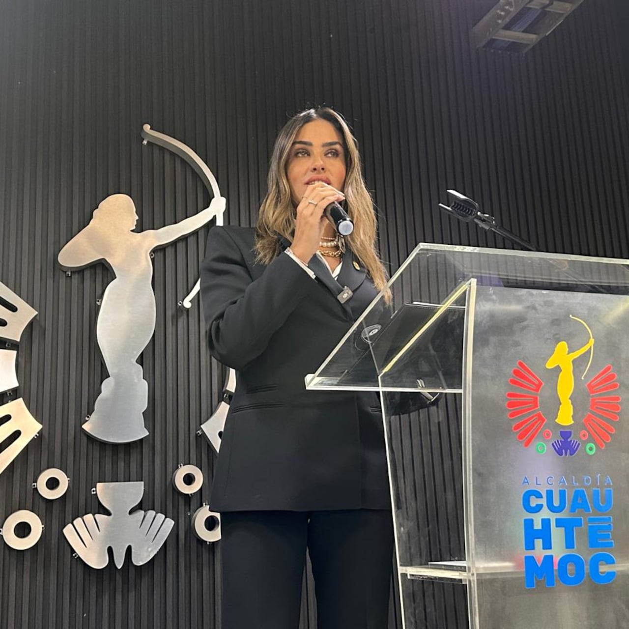 Alessandra Rojo de la Vega lanza “Operación Verdad”