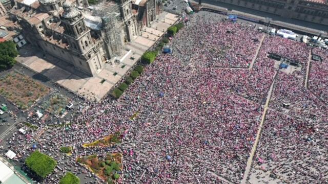 "Marcha por la Democracia" en el Zócalo capitalino