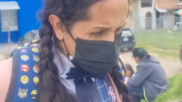Walter Solís Calero se vistió de niña para entrar a una escuela en Perú.