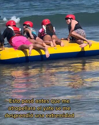 Lancha inflable en la playa