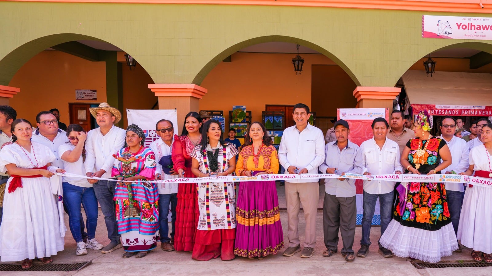 Salomón Jara encabeza la Guelaguetza Serrana 2026 en San Melchor Betaza