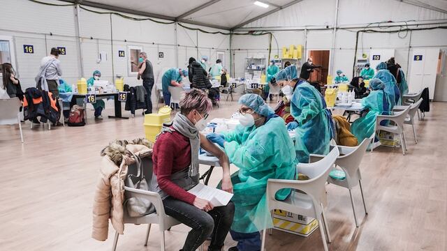 Vacunación contra Covid-19 en Italia