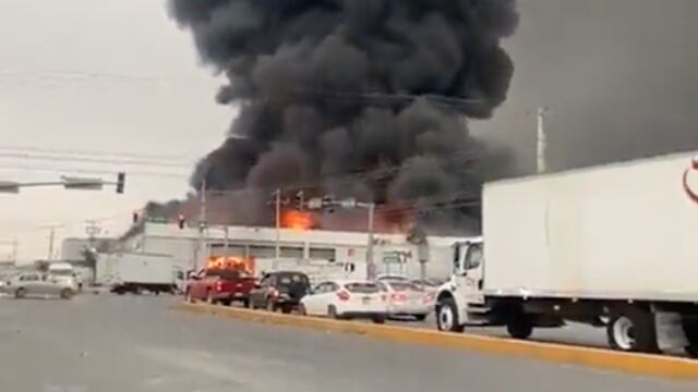 Incendio en bodega del IMSS de Artega, Coahuila.