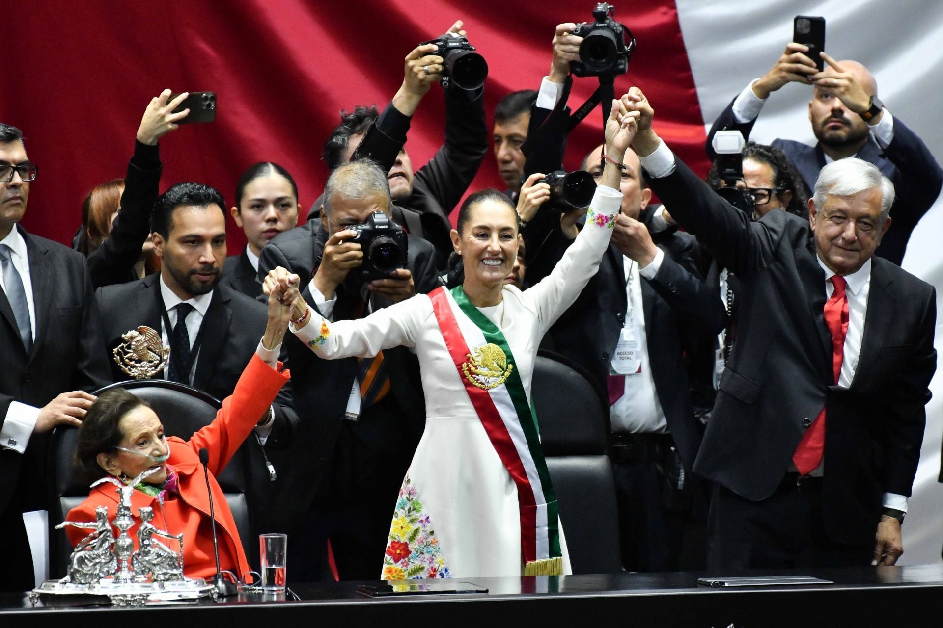 Claudia Sheinbaum toma protesta como presidenta de México