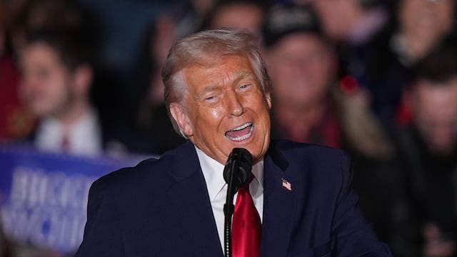 Donald Trump exige a México arreglar sus problemas de agua y alcantarillado