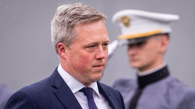 Dan Driscoll, secretario del Ejército de Estados Unidos, presenta su renuncia