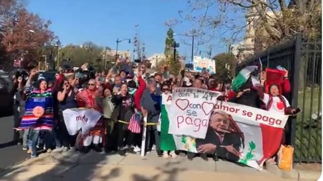 Paisanos reciben a AMLO en EU