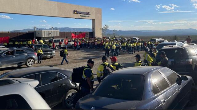 TRABAJADORES DE MINA EL PEÑASQUITO SE VAN A HUELGA