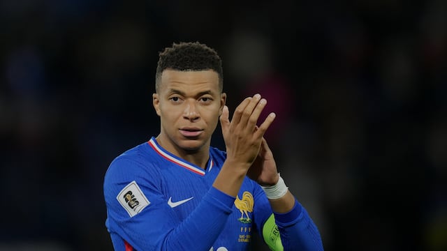 Jugadores de la Selección de Francia estallan por los privilegios de Mbappé