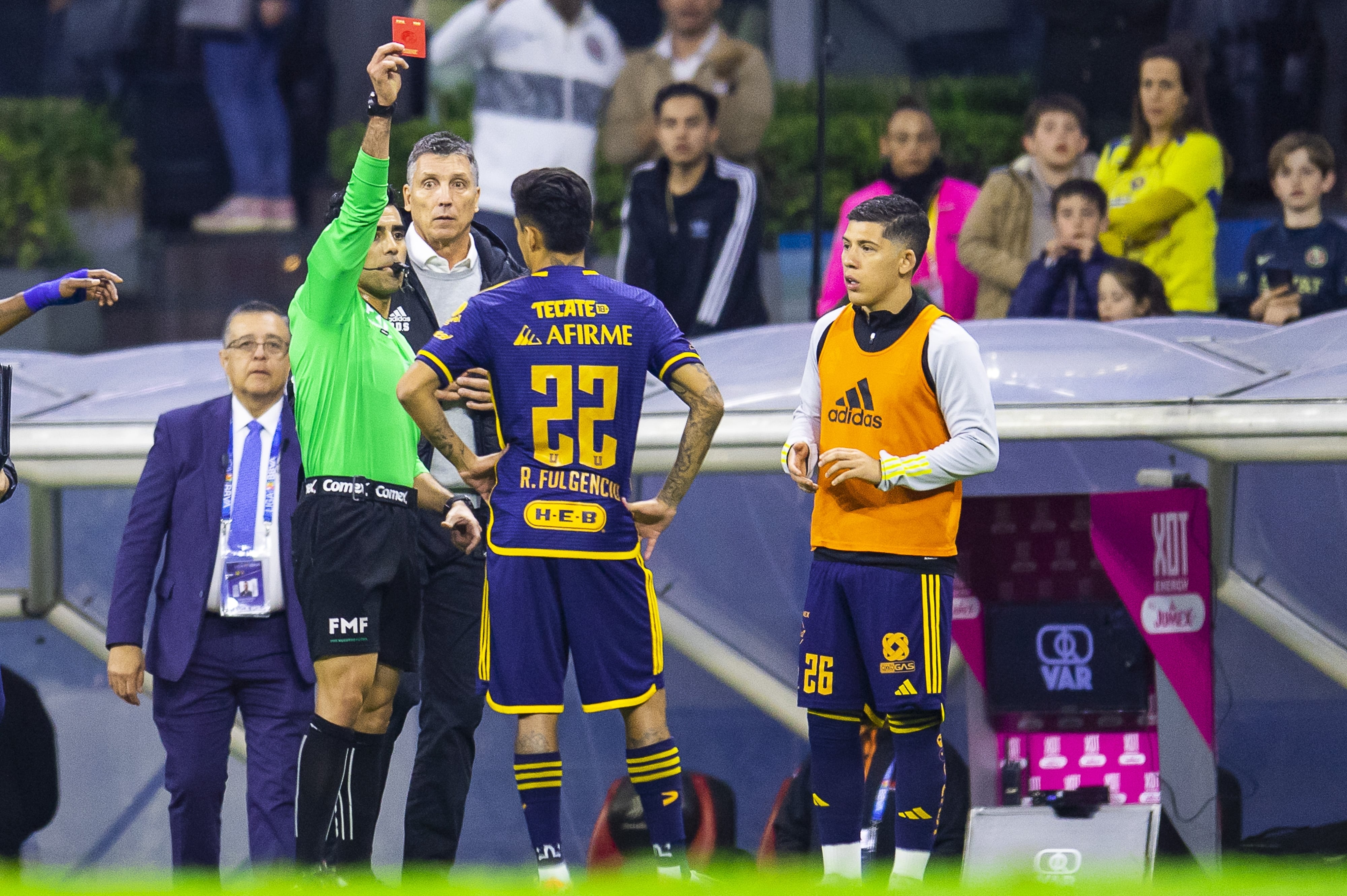 Club Tigres.