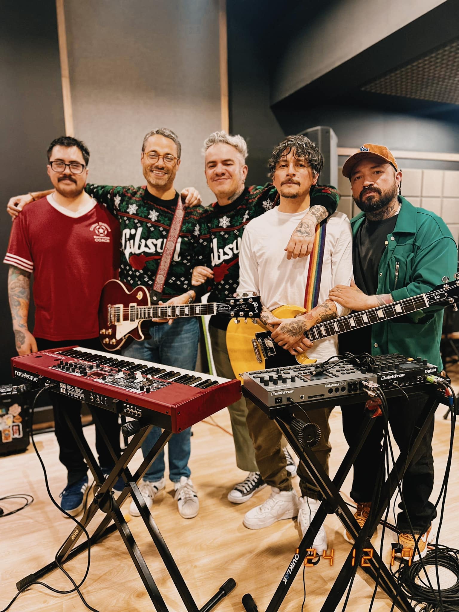 Diamante Eléctrico, banda