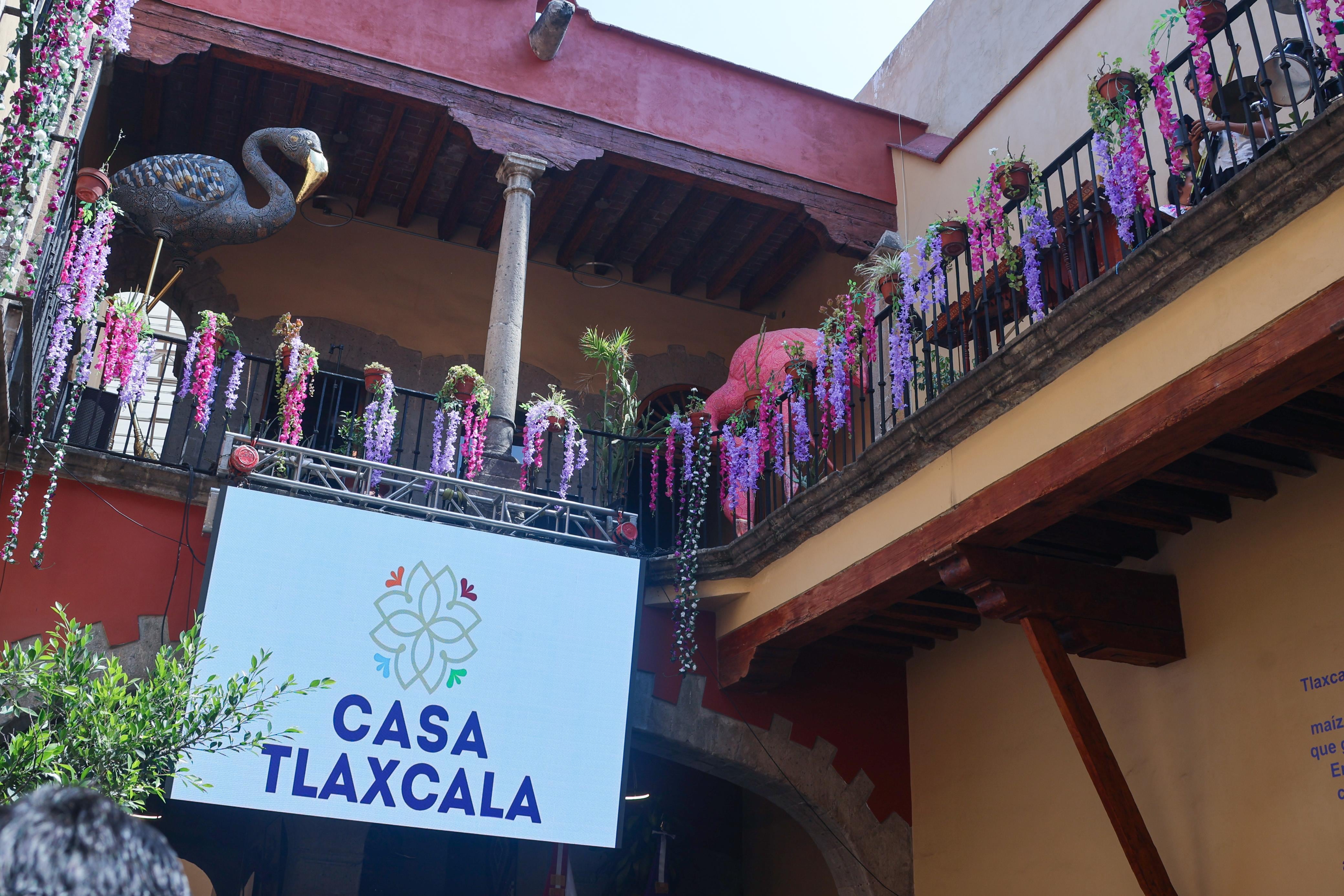 Casa Tlaxcala alberga muestra artística sobre José Martí y cultura cubana