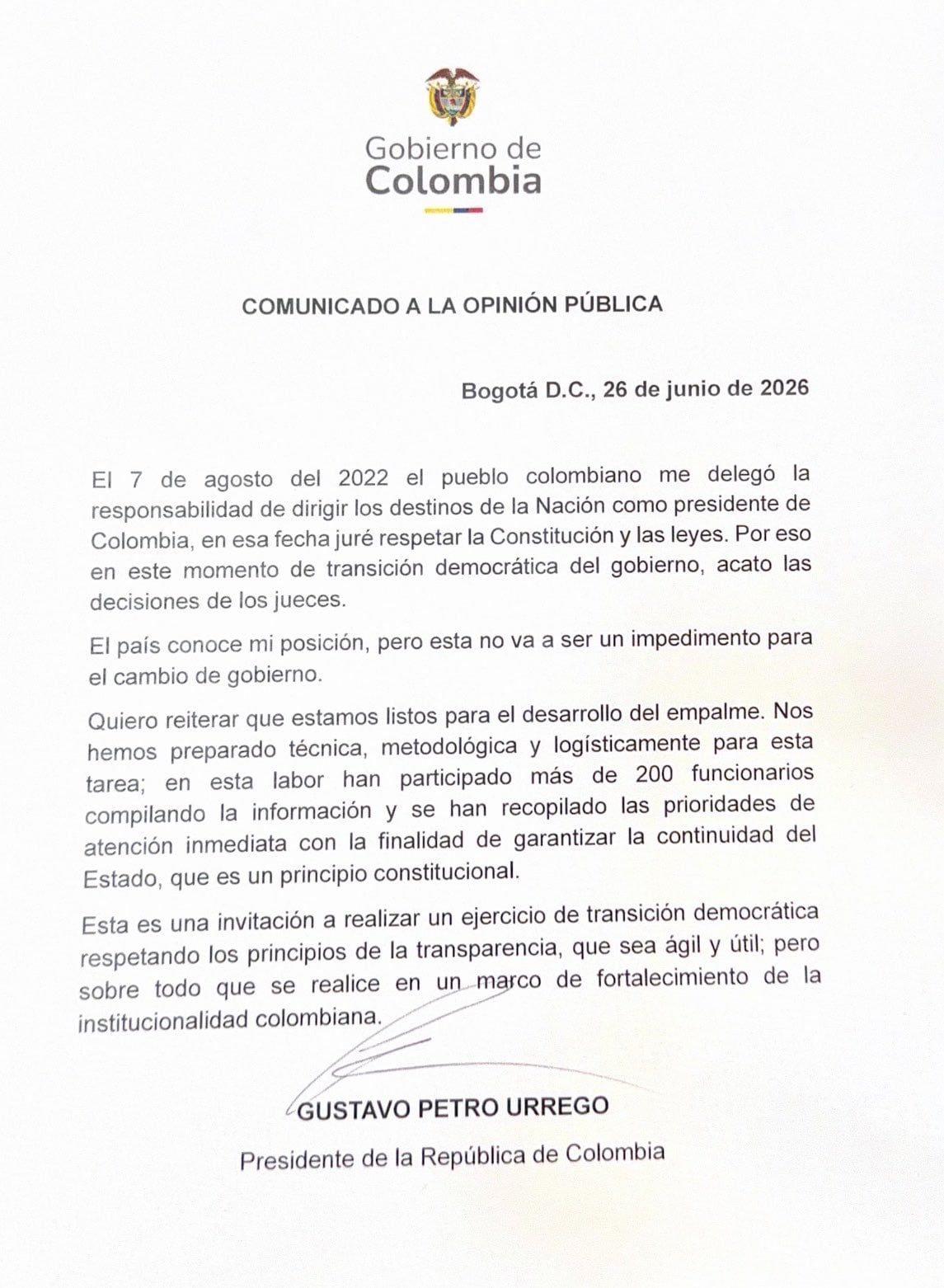 Petro garantiza transición democrática en Colombia tras triunfo de De la Espriella
