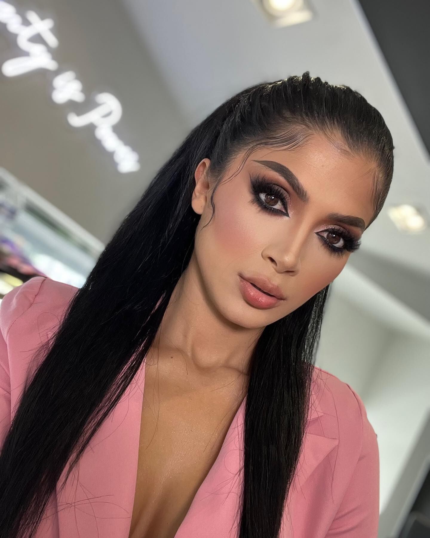 Kimberly Flores