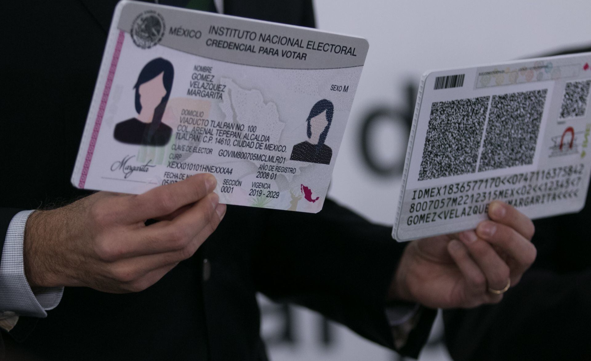 INE normaliza producción de credenciales para votar