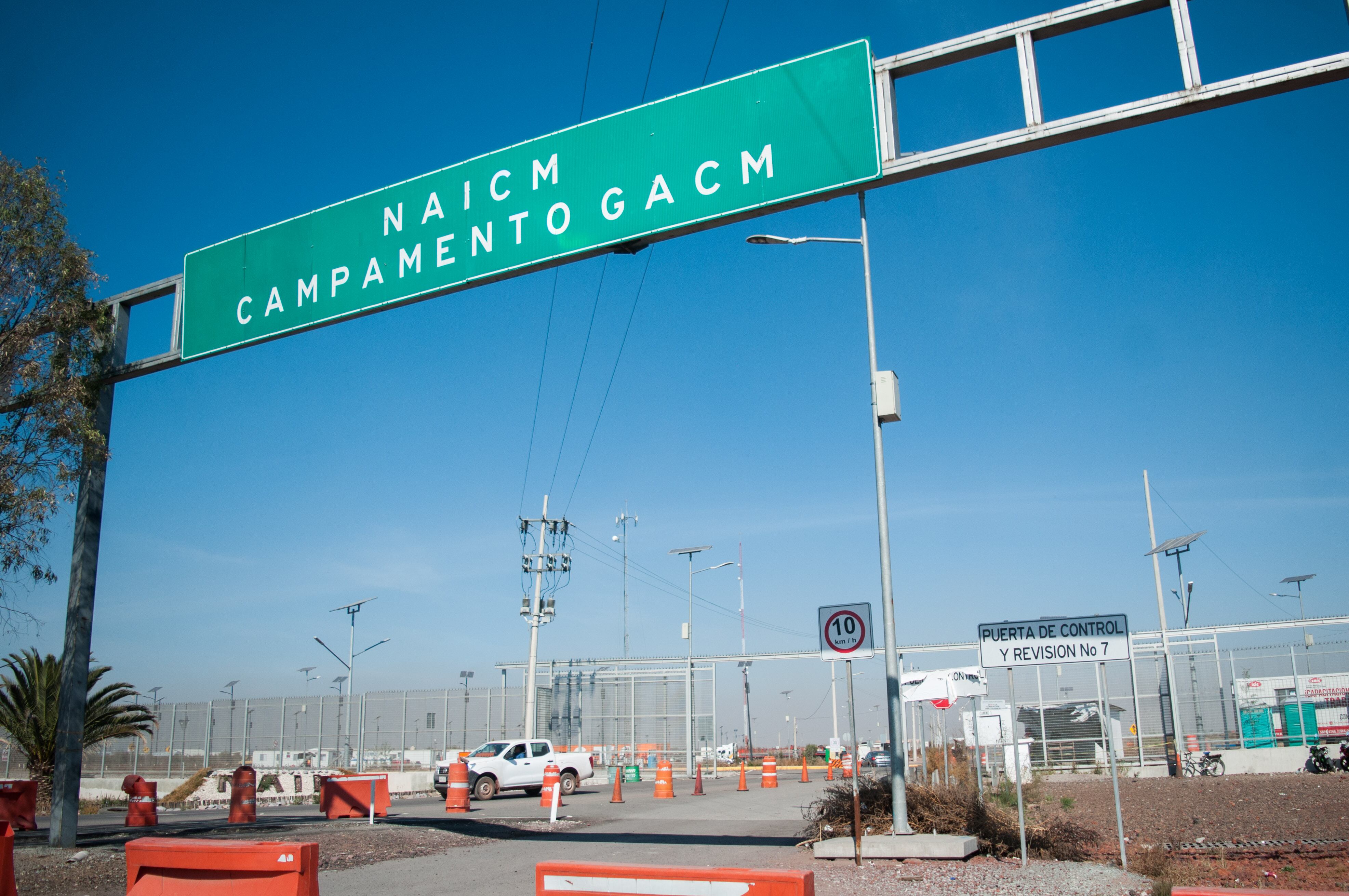 Así quedó el campamento instalado en el perímetro de las obras del NAICM en Texcoco.