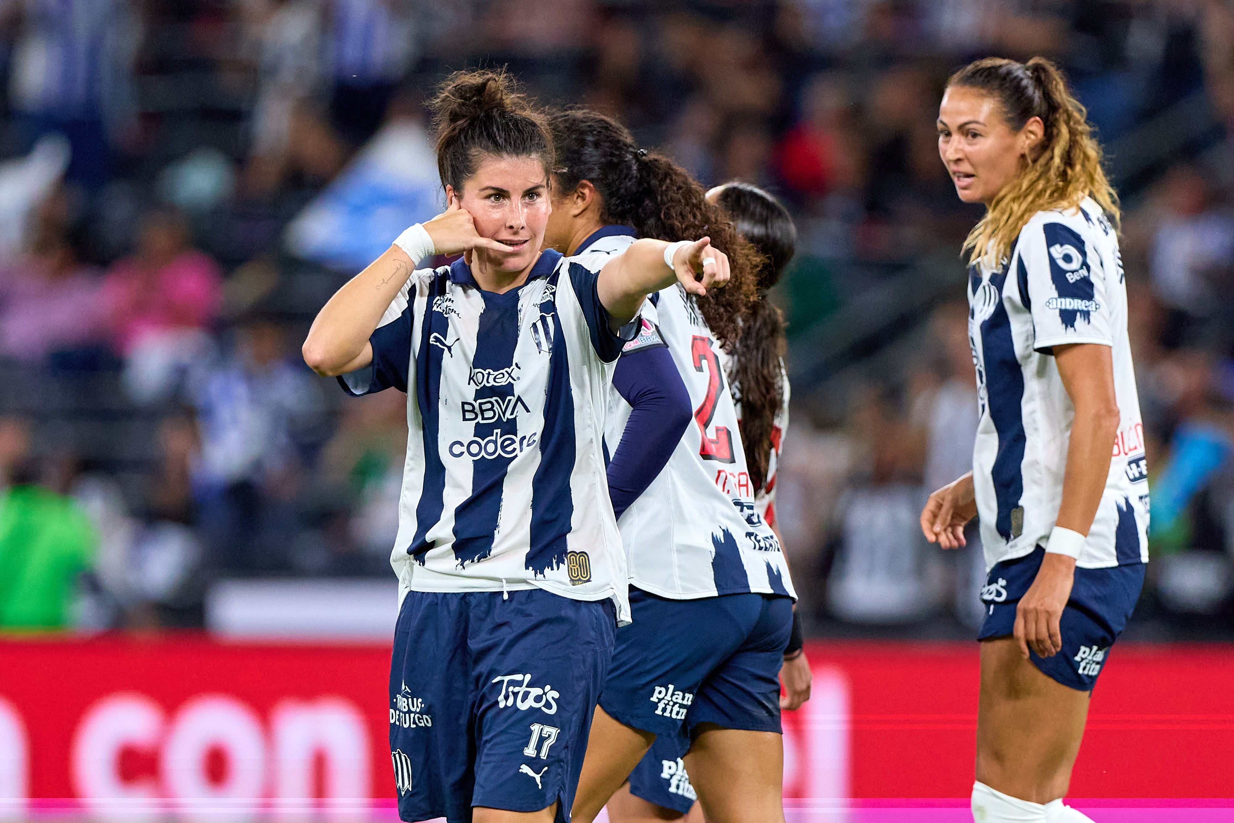 Lucía García brilló con Rayadas en cuartos de final
