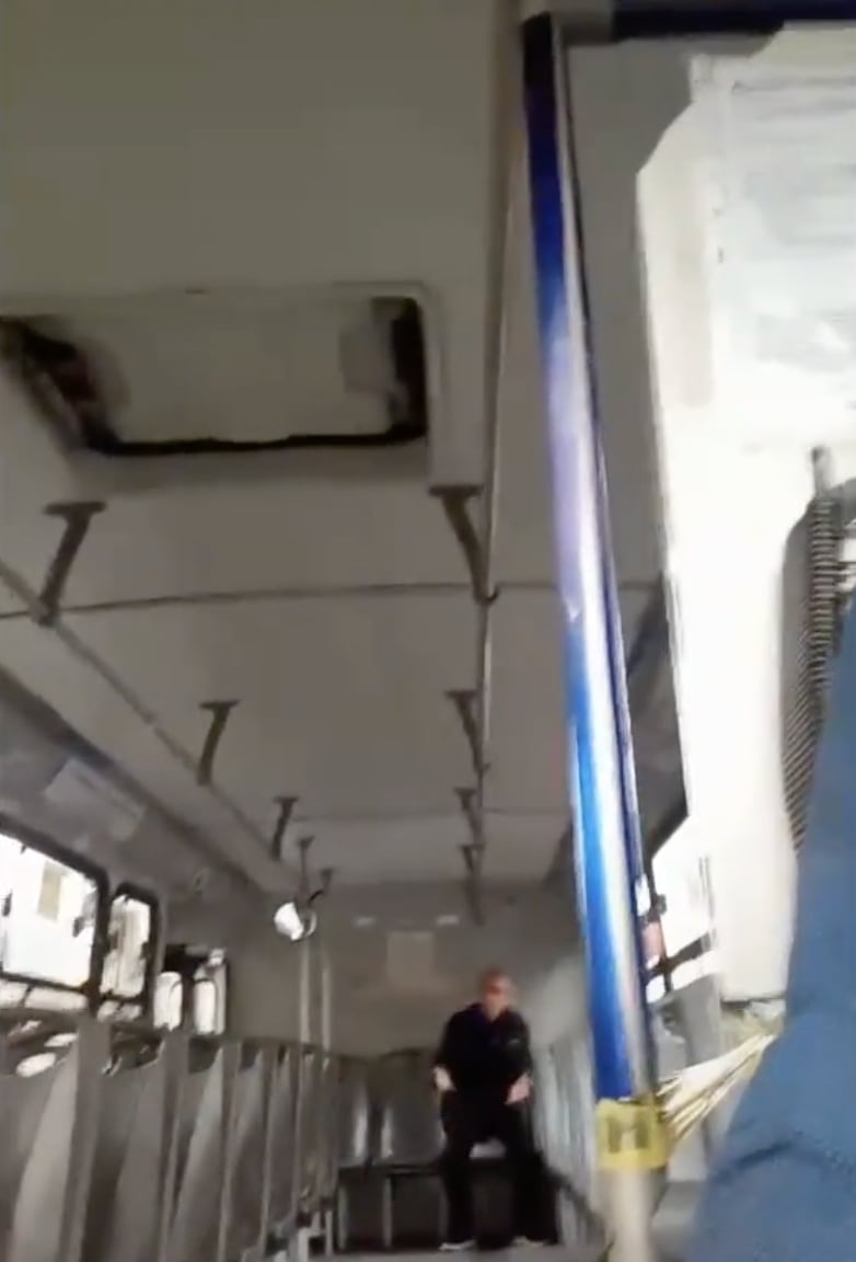 Pasajero se pelea a gritos con chofer en TikTok