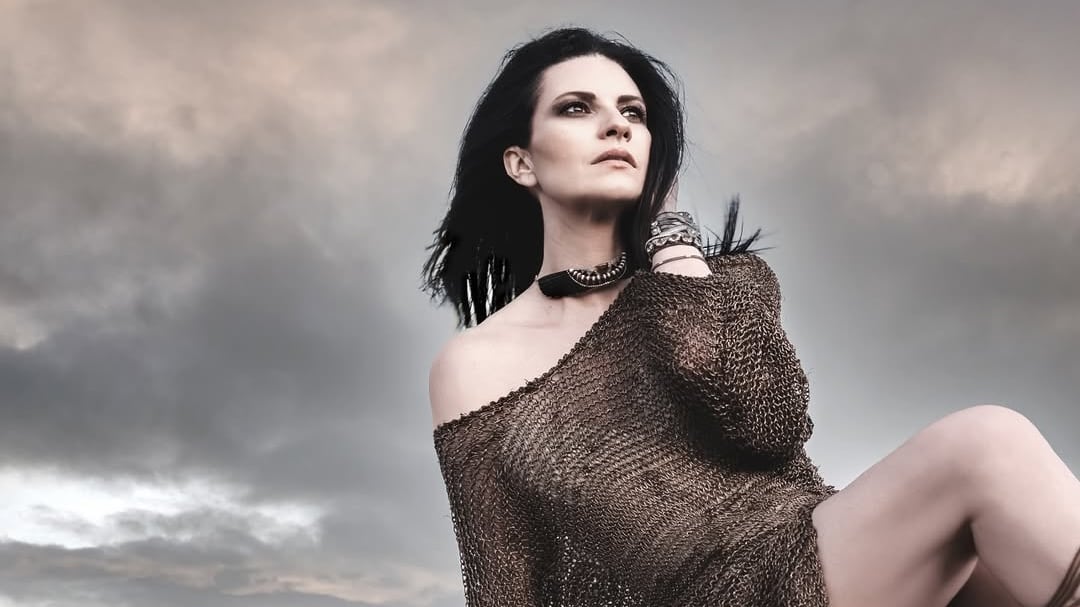 ¿A qué hora termina Laura Pausini en Arena CDMX? Horario del 2 de mayo