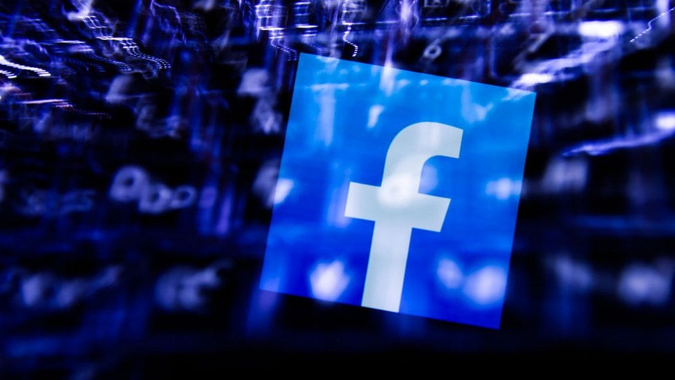 facebook/internet