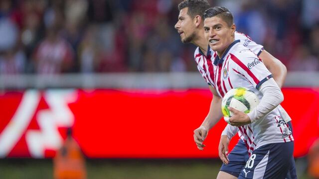 Cisneros marcó el tanto del empate para las Chivas