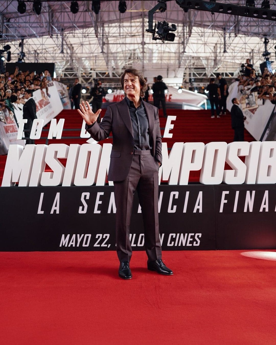 Tom Cruise en la premiere de Misión Imposible: La sentencia final en México
