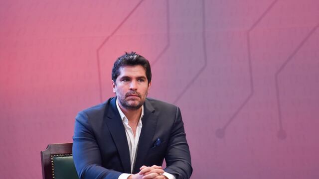 Eduardo Verástegui se registra como candidato independiente