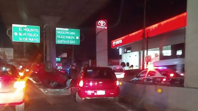 ¿Qué pasó en Periférico Norte hoy? un conductor de 18 años causa un choque múltiple y volcadura en Naucalpan