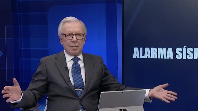 Joaquín López-Dóriga da firme orden a su equipo en pleno temblor de CDMX