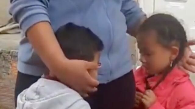 Niño le lleva serenata a su mamá