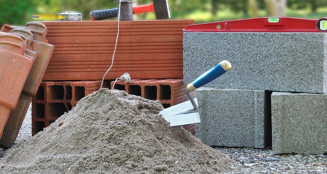 Material de construcción. mantiene precios, mano de obra se encarece