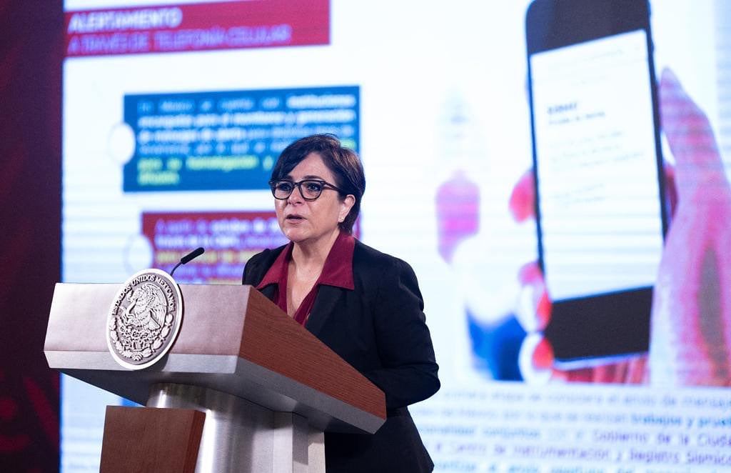 Laura Velázquez Alzúa