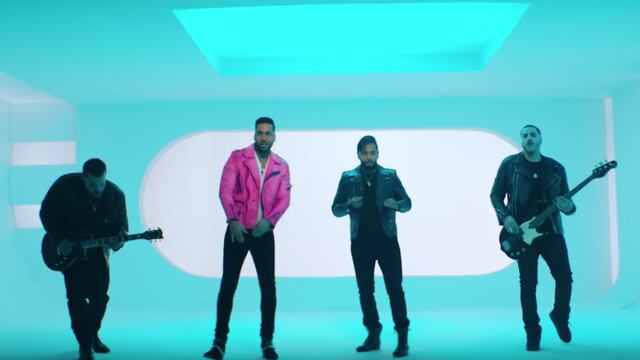 Aventura + Romeo Santos