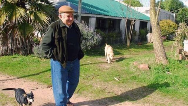 Uruguay renació a partir de la crisis de 2002, no por obra del "Espíritu Santo": José Mujica