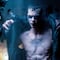 Bill Skarsgård se revela como El Cuervo en el primer tráiler del remake de The Crow de 1994