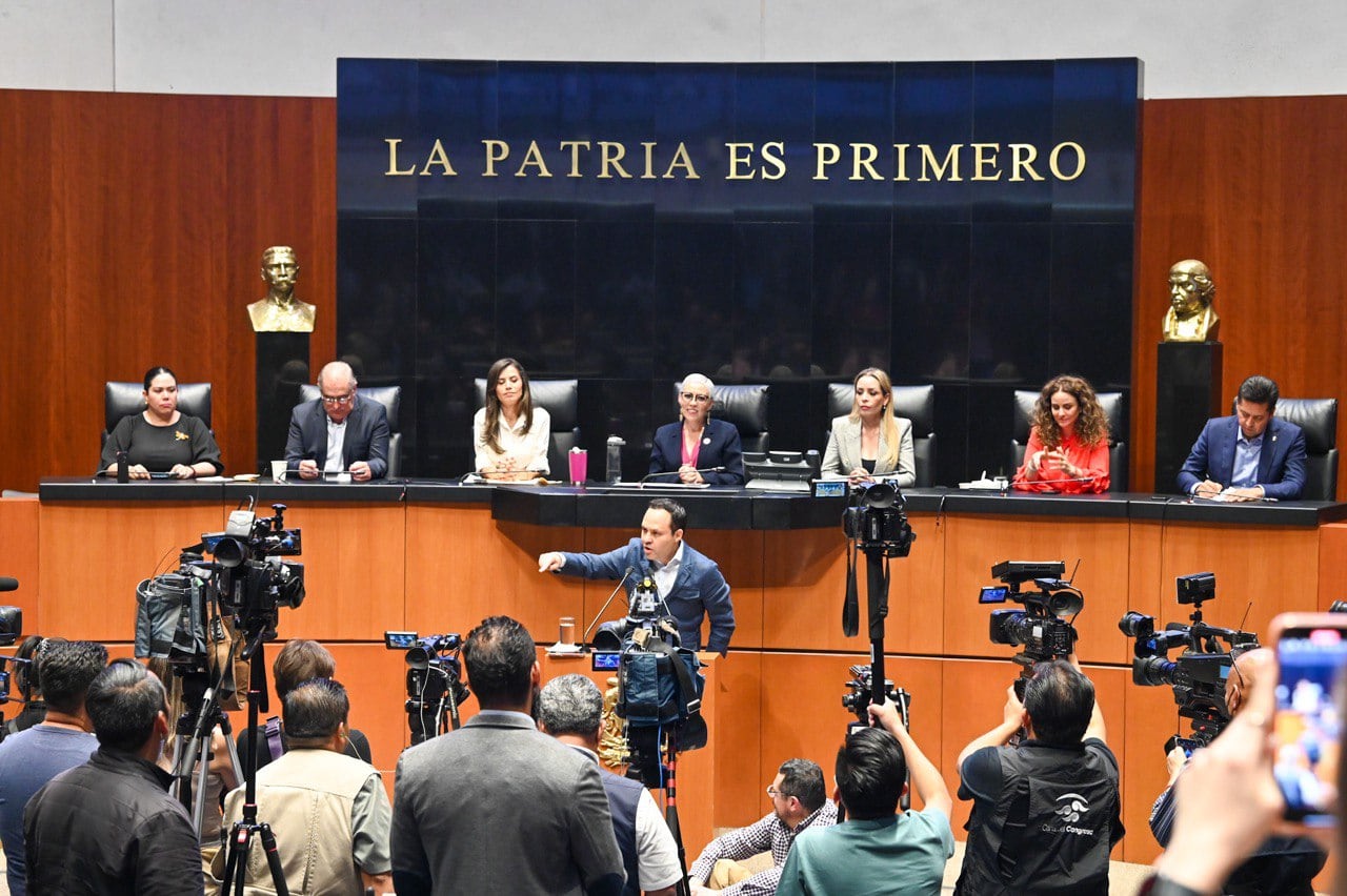 Clemente Castañeda quiere que CFE dé certezas a agricultores y ganaderos