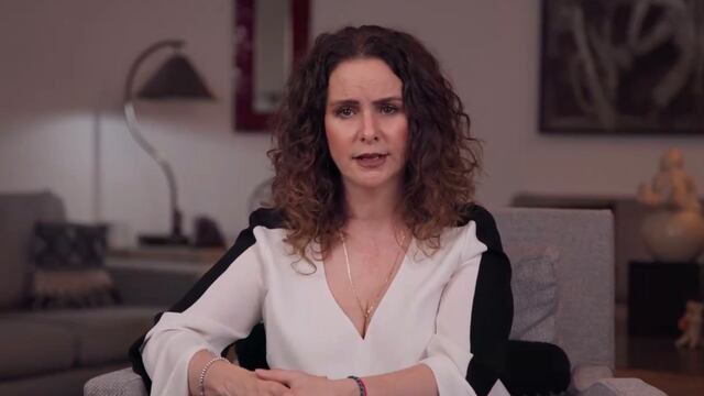 Nancy de la Sierra Arámburo deja al PRI en el Senado