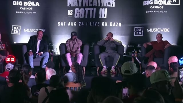 Floyd Mayweather vs John Gotti en México.