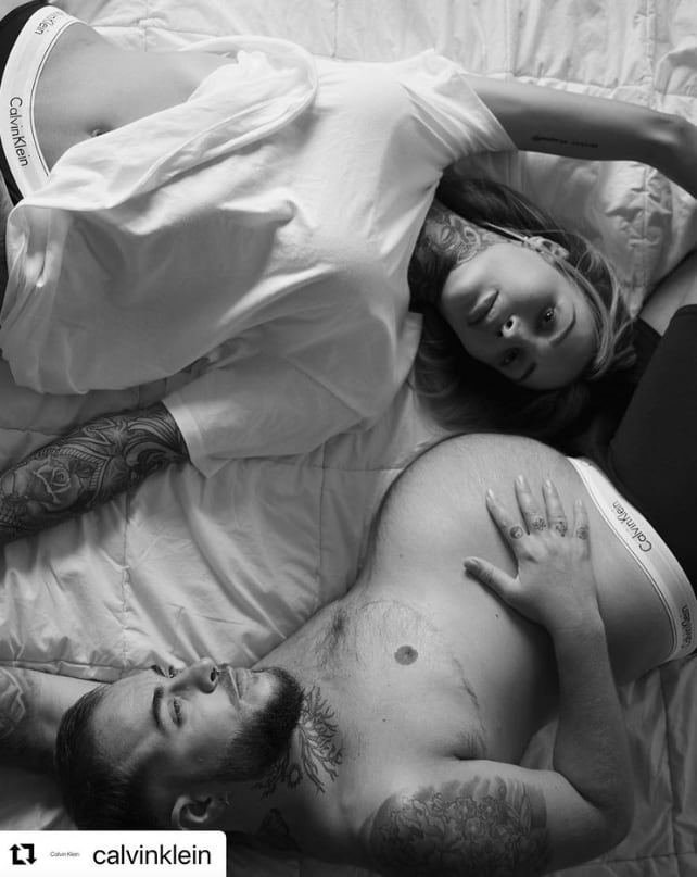 Madre trans en campaña de Calvin Klein