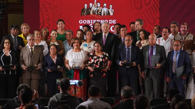 El rostro del Presidente, genuinamente feliz y orgulloso frente a los maestros mexicanos que iban a recibir sus reconocimientos.