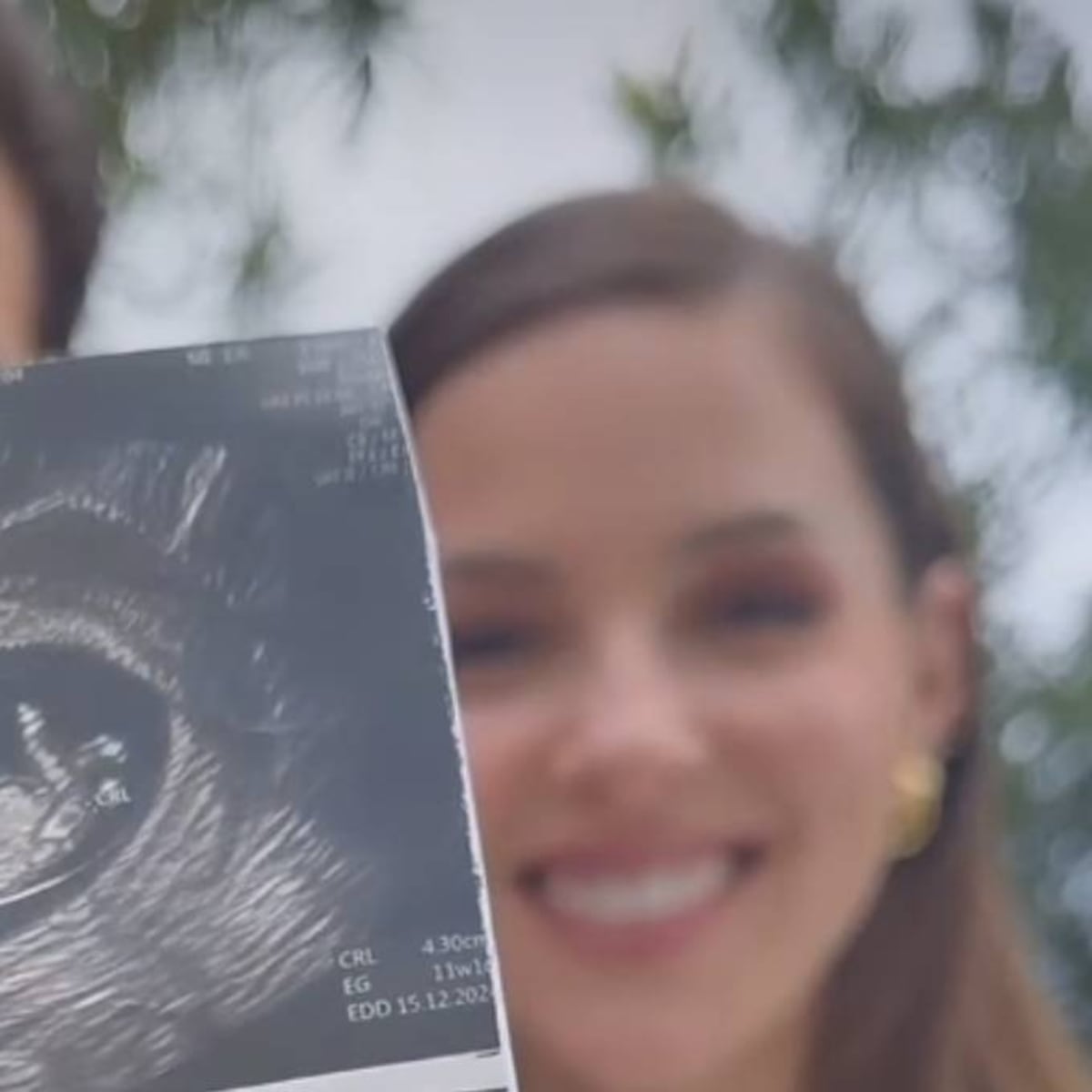 Mariana Rodríguez anuncia su embarazo con imágenes generadas por IA