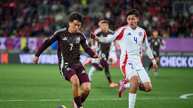 Otro que quieren en Europa: Confirman que Ajax va con todo por Alexei Domínguez